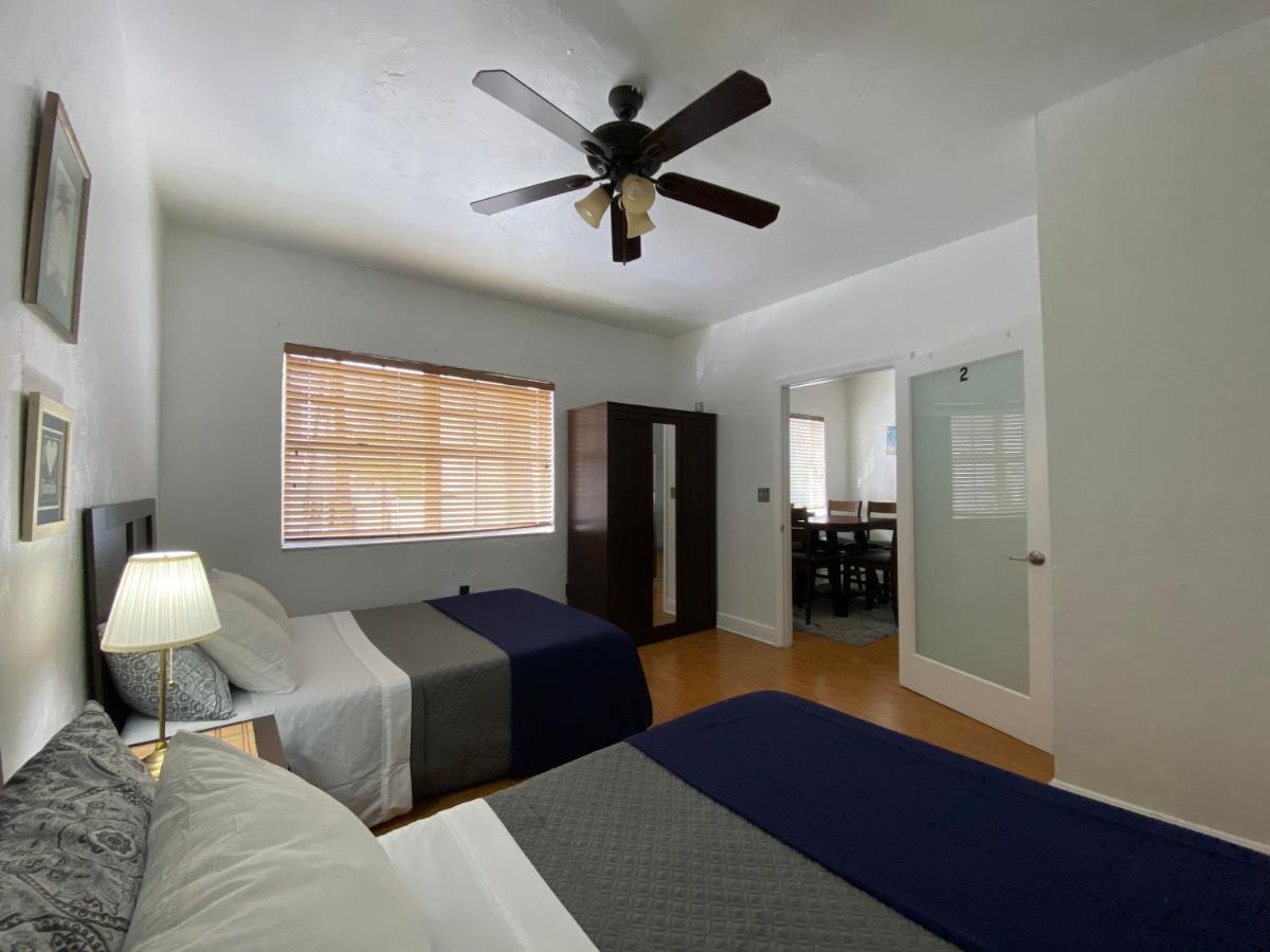 Private Standard Double Queen Room Bathroom